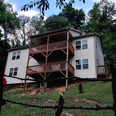 Tranquil Creekside Mountain View Getaway Apartman Clyde Kültér fotó